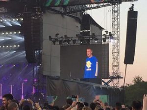 Justin Bieber entusiasma il pubblico dal palco degli I-Days di Monza