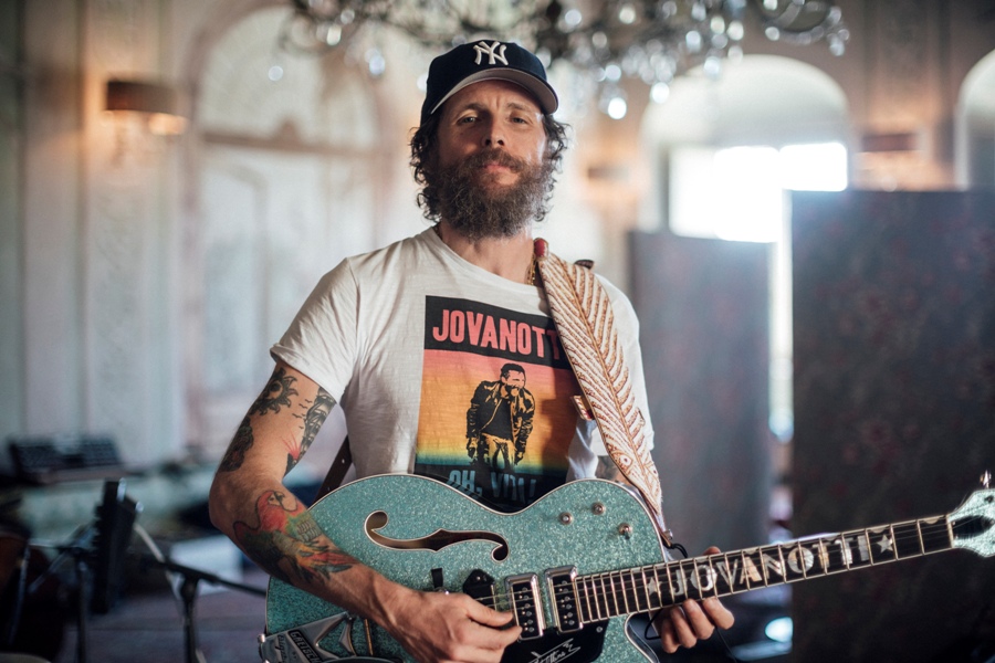 Jovanotti: arriva Oh, vita!, l'album numero 14