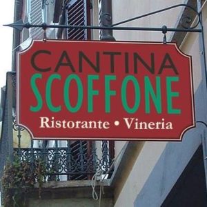 Locali361: vino sfuso e standard jazz, giù in Cantina Scoffone 1