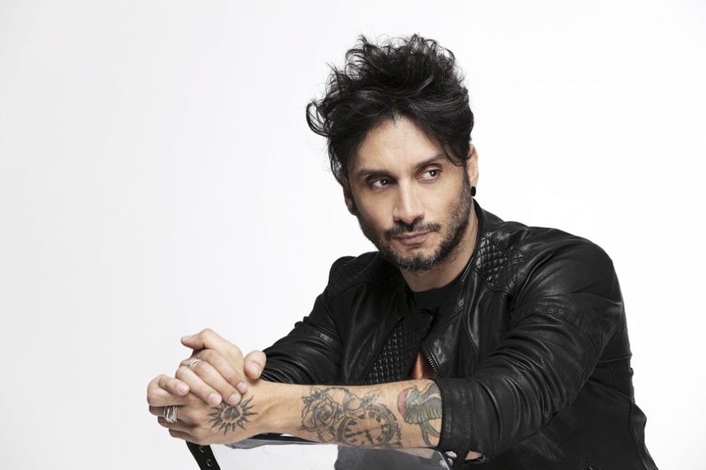 Noi siamo "Figli di nessuno", come canta Fabrizio Moro?