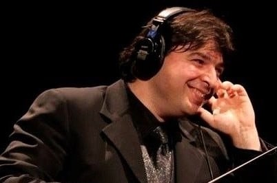 Stefano Zavattoni: Con gli errori imparai a dirigere l'orchestra