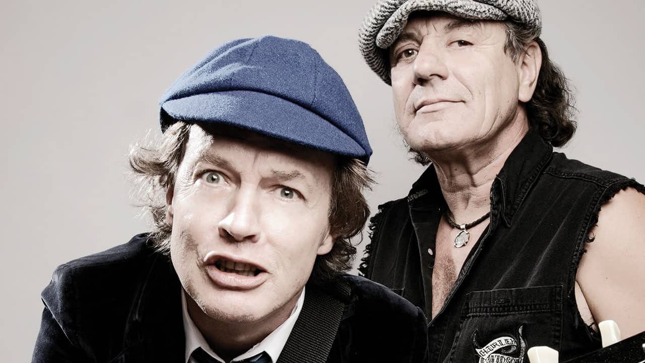 Brian Johnson - Angus Young